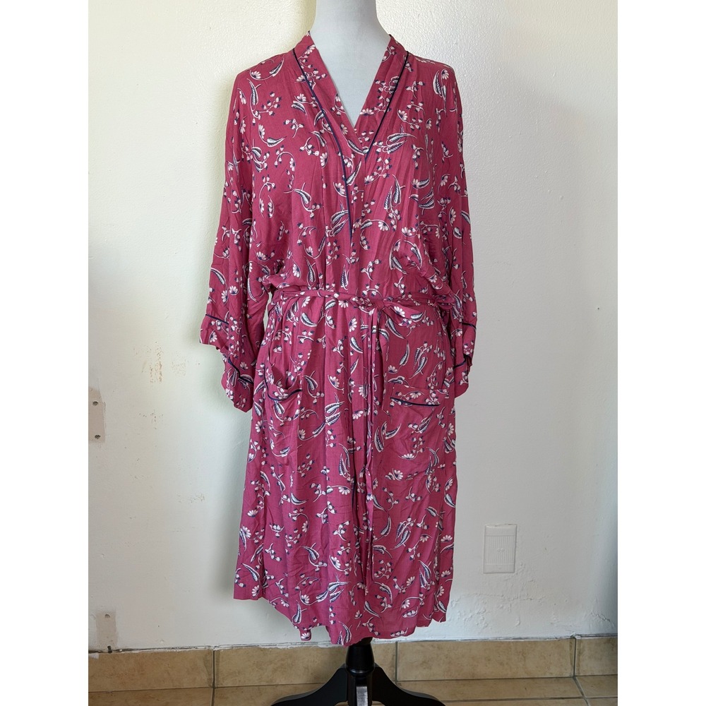 In Bloom by Jonquil Floral Robe XL Pink Rayon Boho Cottagecore Lounge light